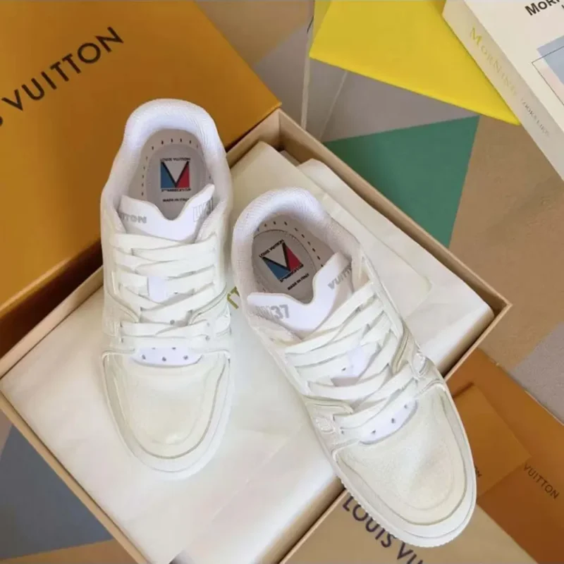 Louis Vuitton Unisex LV Trainer Sneaker-White 1AHTJK