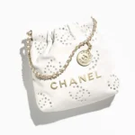 Chanel Women 22 Mini Handbag Shiny Calfskin Gold Tone Metal