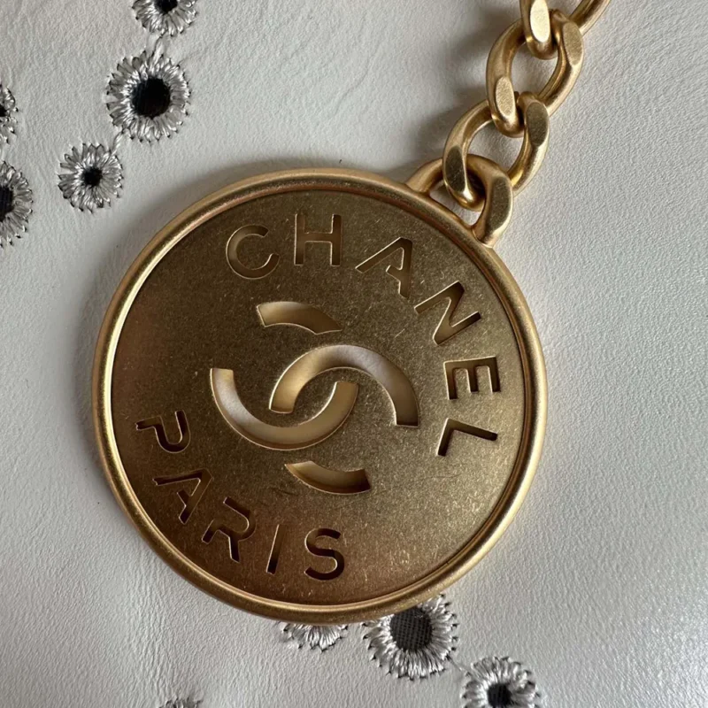 Chanel Women 22 Mini Handbag Shiny Calfskin Gold Tone Metal
