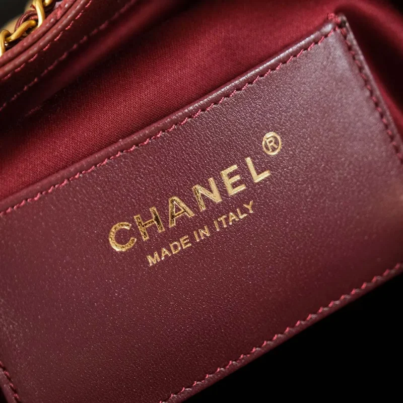 Chanel Women 25 Small Handbag Grained Calfskin Gold Tone Metal-Burgundy