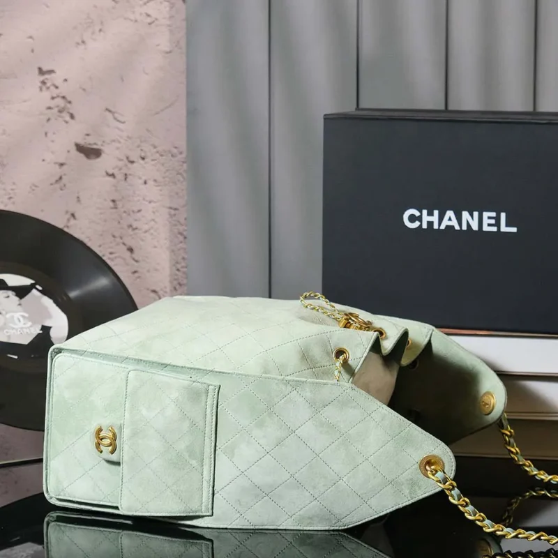 Chanel Women 25 Small Handbag Grained Calfskin Gold Tone Metal-Light Green