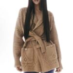 Chanel Dam CC Midjeknuten Långärmad Stickad Tröja