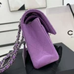 Chanel Dam Classic 11.12 Handväska Kornad Glänsande Kalvskinn Silvertonad Metall-Lila