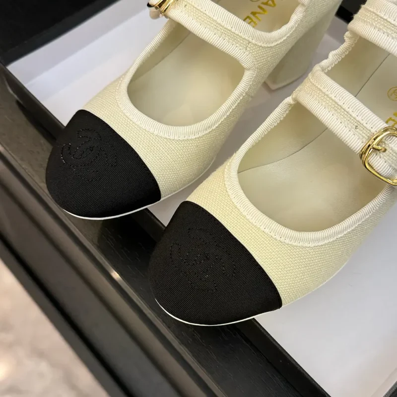 Chanel Mary Janes Femme Tissu Gros-grain - Blanc G46456