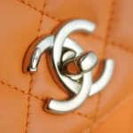 Borsa Chanel da donna con patta e manico superiore in pelle di agnello - Arancione