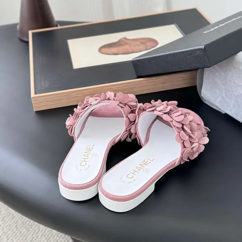 Chanel Women Mules Suede Kidskin Strass-Light Pink G46231