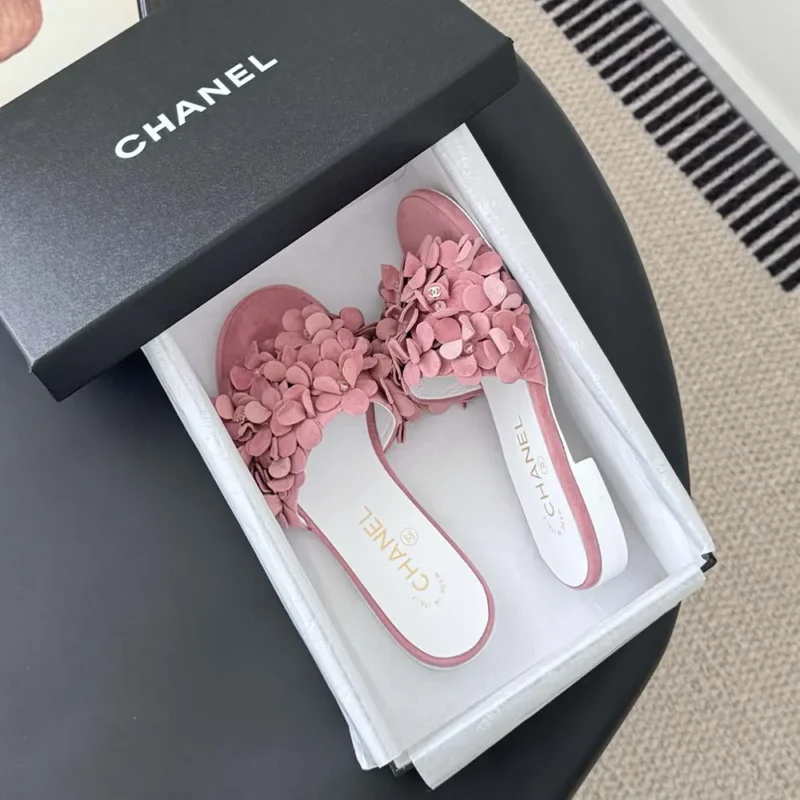 Chanel Women Mules Suede Kidskin Strass-Light Pink G46231