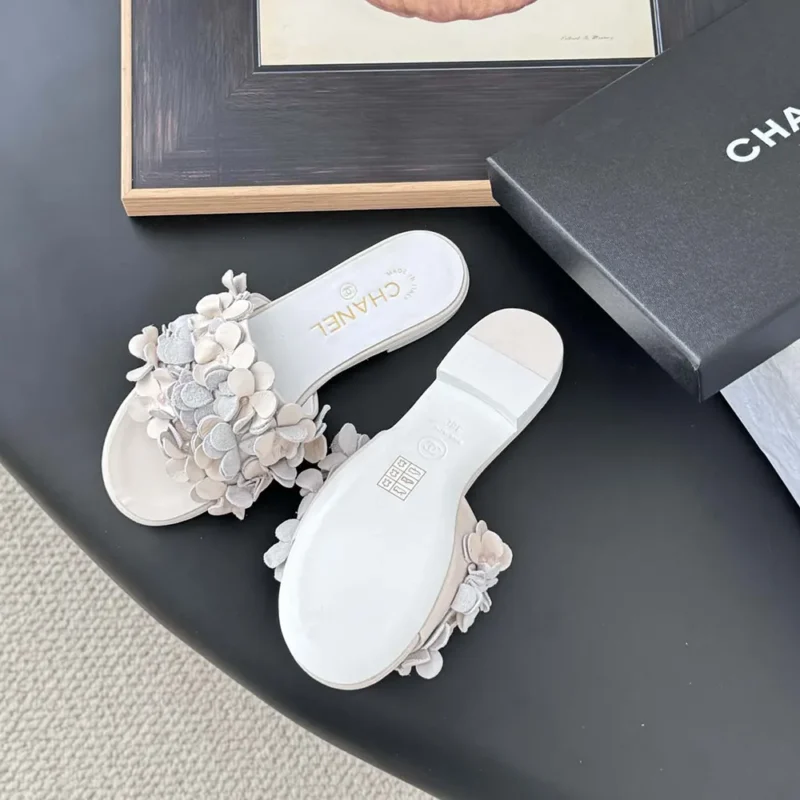 Chanel Women Mules Suede Kidskin Strass-White G46231