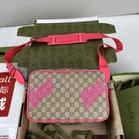 Gucci Unisex Medium Crossbody Bag with Print-Pink 839380 (1)