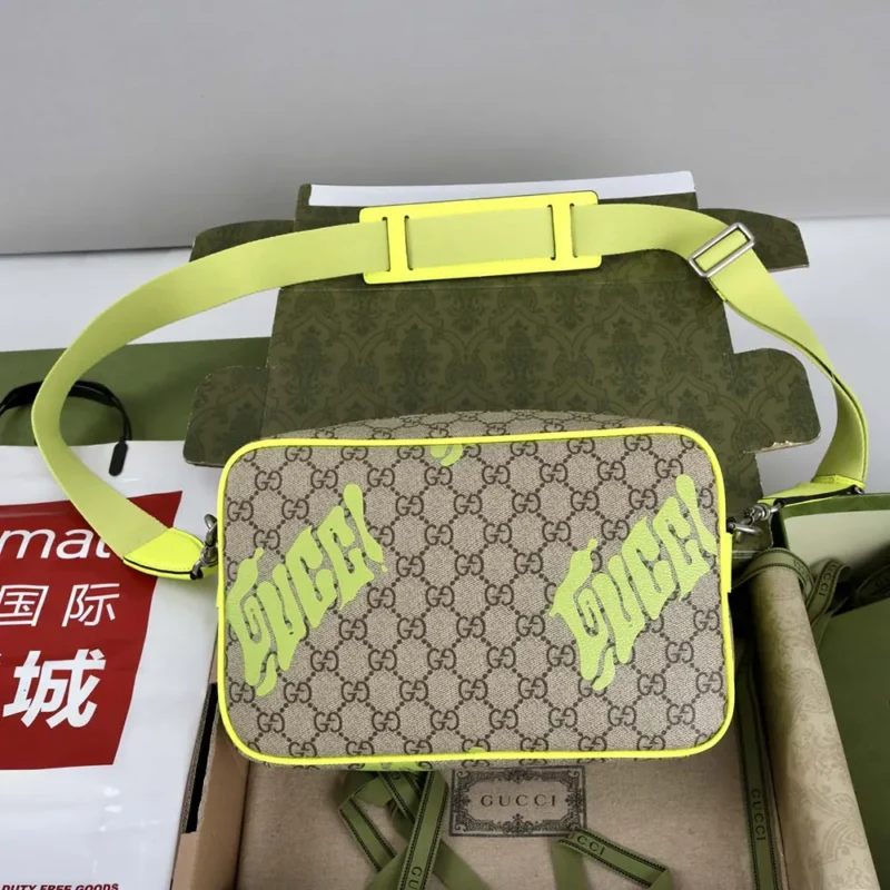 Gucci Unisex Medium Crossbody Bag with Print-Yellow 839380