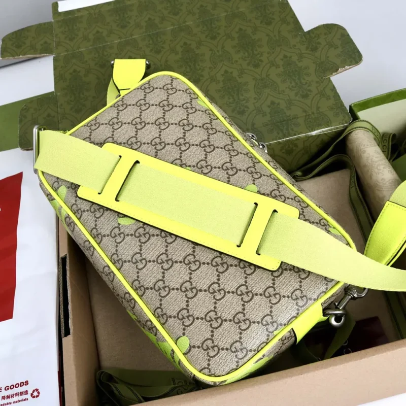 Gucci Unisex Medium Crossbody Bag with Print-Yellow 839380