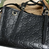 Gucci Women GG Emblem Medium Tote Bag-Black 815214 (1)