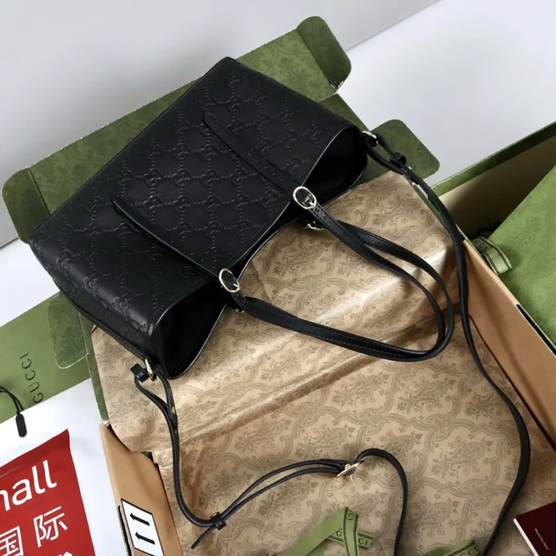 Gucci Women GG Emblem Medium Tote Bag-Black 815214