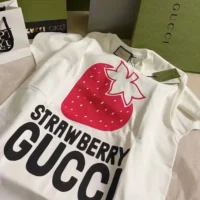 Gucci Women Strawberry Gucci Cotton T-shirt 615044XJDZU9095 (1)