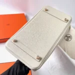 Hermes Birkin 30 Bag in Epsom Leather with Gold Hardware-White/Gold - Image 4