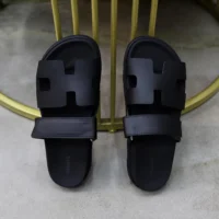 Hermes Unisex Chypre Sandal-Black H222100Zv02340 (1)