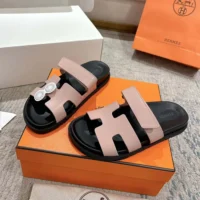 Hermes Unisex Chypre Sandal-Pink H222299ZCG350 (1)