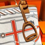 Hermes Unisex Steeple 25 Cais Ecru Tote Bag-Brown H083877CKAA