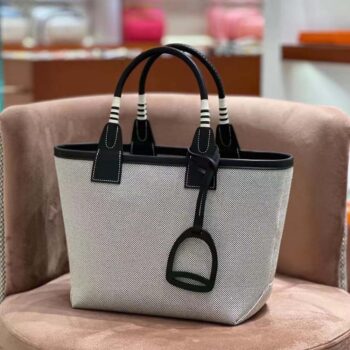 Hermes Unisex Steeple 25 Ecru Tote Bag-Black H083618CKAE