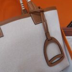 Hermes Unisex Steeple 25 Ecru Tote Bag-Brown H083611CKAE