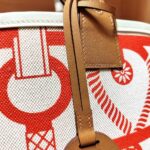 Hermes Unisex Steeple 25 Ecru Tote Bag-Orange H083621CKAB