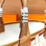 Hermes Unisex Steeple 25 Ecru Tote Bag-Orange H083621CKAB