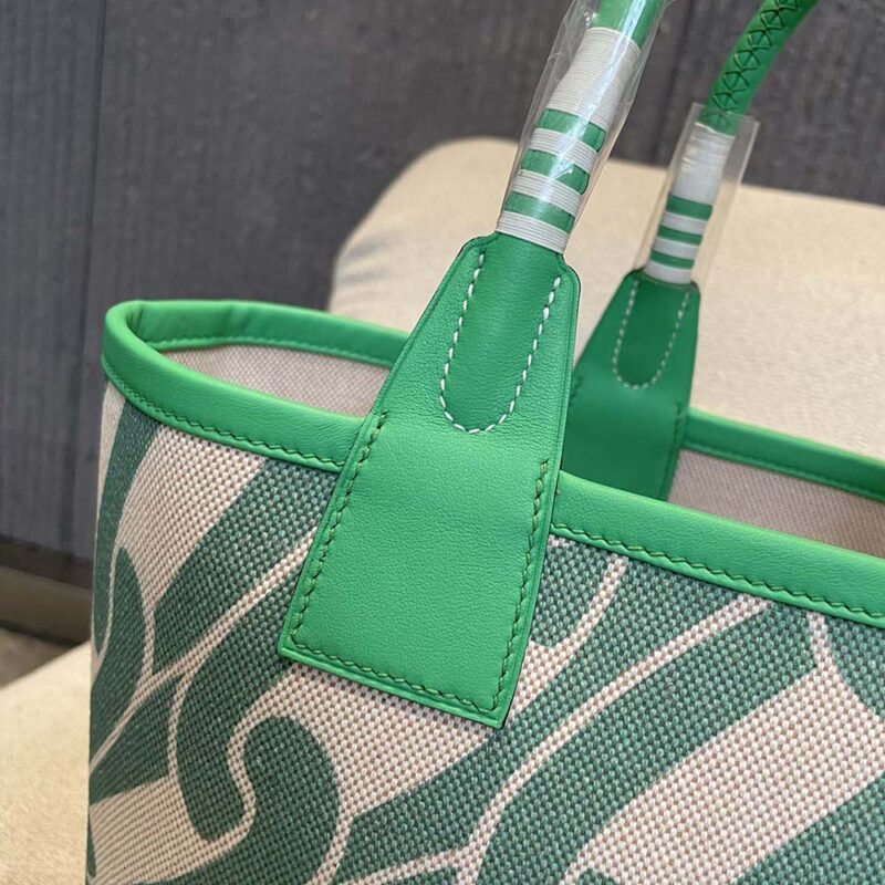 Hermes Unisex Steeple 25 Ecru Tote Bag-Green H084533CKAA