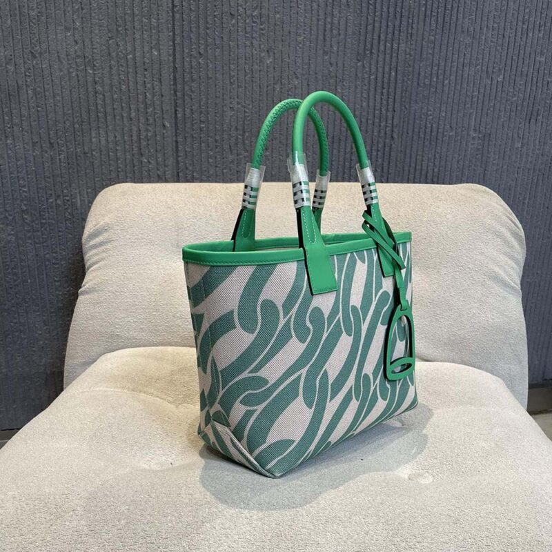 Hermes Unisex Steeple 25 Ecru Tote Bag-Green H084533CKAA