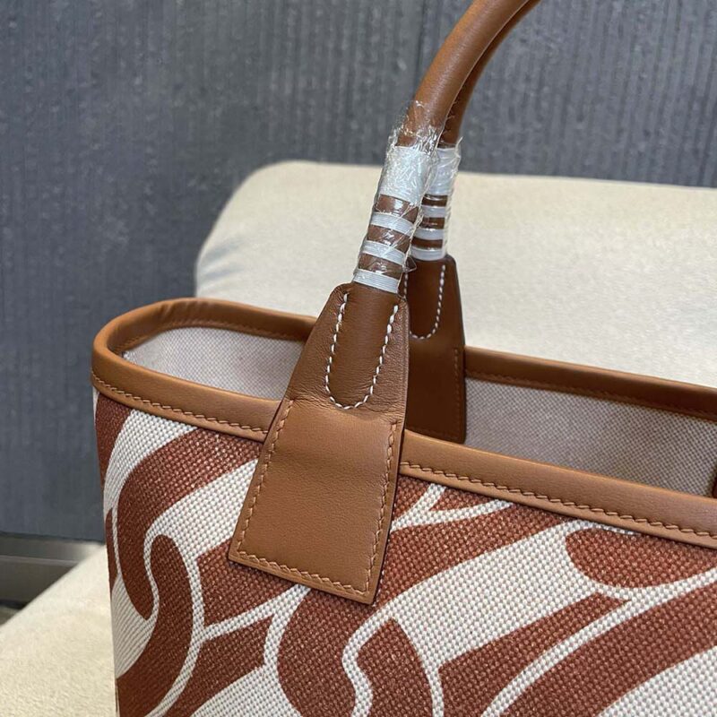 Hermes Unisex Steeple 28 Ecru Tote Bag-Brown H084532CKAC