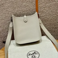 Hermes Women Evelyne 16 Amazone in Clemence Leather-BeigeSilver (1)