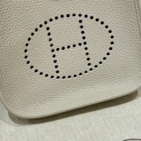 Hermes Women Evelyne 16 Amazone in Clemence Leather-BeigeSilver (1)