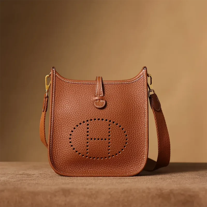 Hermes Women Evelyne 16 Amazone in Clemence Leather-Brown