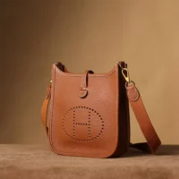 Hermes Women Evelyne 16 Amazone in Clemence Leather-BrownGold (10)