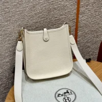 Hermes Women Evelyne 16 Amazone in Clemence Leather-WhiteGold (1)