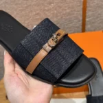 Sandalias Hermes Giulia para mujer, color azul marino, H251030Z