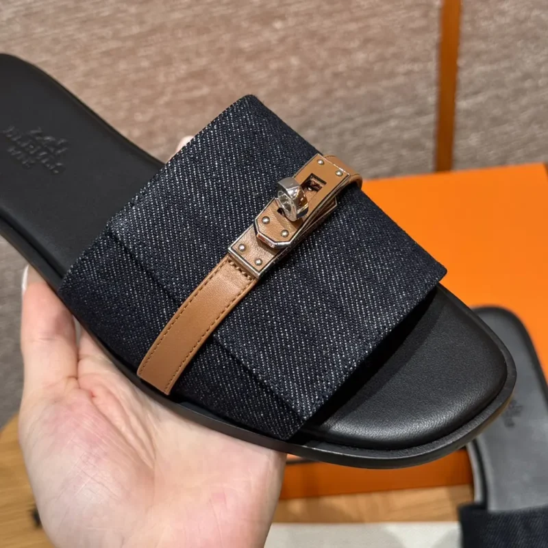 Hermes Women Giulia Sandal-Navy H251030Z
