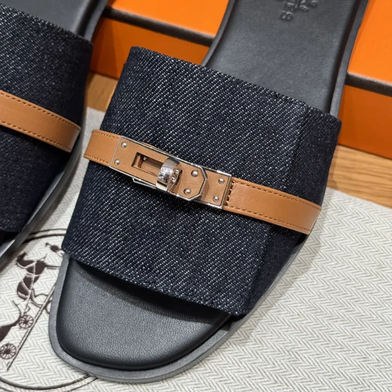 Hermes Women Giulia Sandal-Navy H251030Z