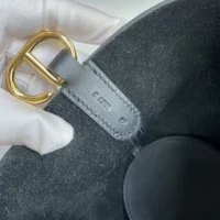 Hermes Women In the Loop 18 Handbag Clemence Leather-BlackGold (1)