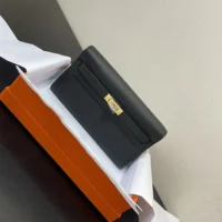 Hermes Women Kelly To Go in Epsom Leather-BlackGold (1)
