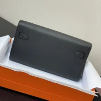 Hermes Women Kelly To Go in Epsom Leather-BlackGold (1)