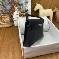 Hermes Women Kelly To Go in Epsom Leather-BlackSilver (1)