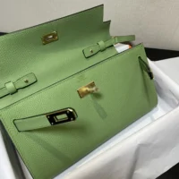 Hermes Women Kelly To Go in Epsom Leather-GreenGold (9)