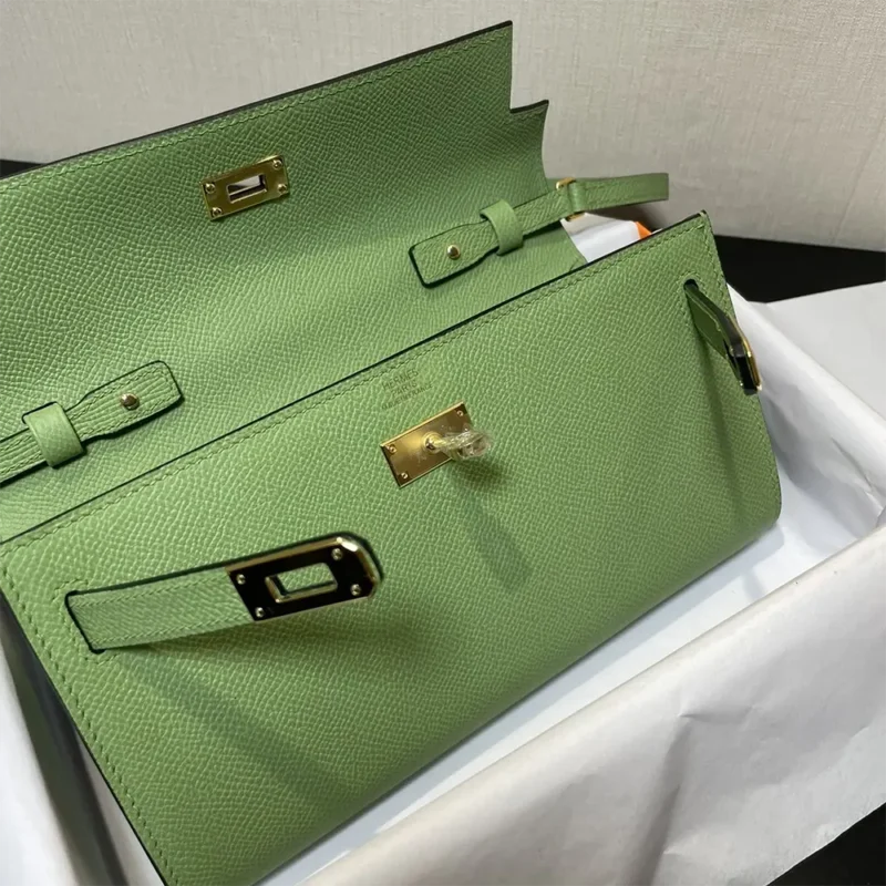 Hermes Women Kelly To Go in Epsom Leather-Green/Gold