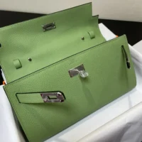Hermes Women Kelly To Go in Epsom Leather-GreenSilver (1)