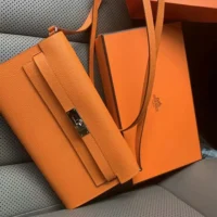 Hermes Women Kelly To Go in Epsom Leather-Orange (1)
