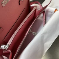 Hermes Women Kelly To Go in Epsom Leather-Pink (1)