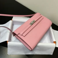 Hermes Women Kelly To Go in Epsom Leather-Pink (1)