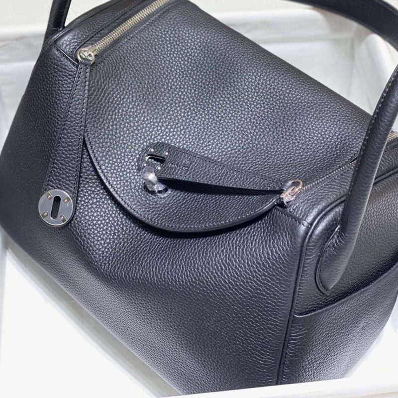 Hermes Women Lindy 26 in Clemence Leather-Black