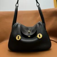 Hermes Women Lindy 26 in Clemence Leather-BlackGold (1)