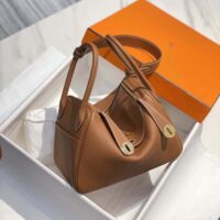 Hermes Women Lindy 26 in Clemence Leather-Brown (1)